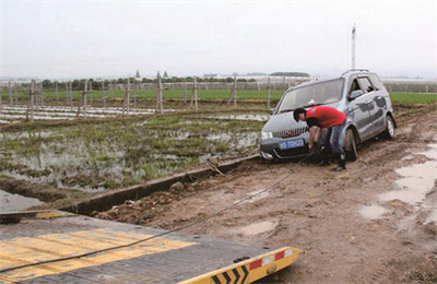 中国澳门抚顺道路救援